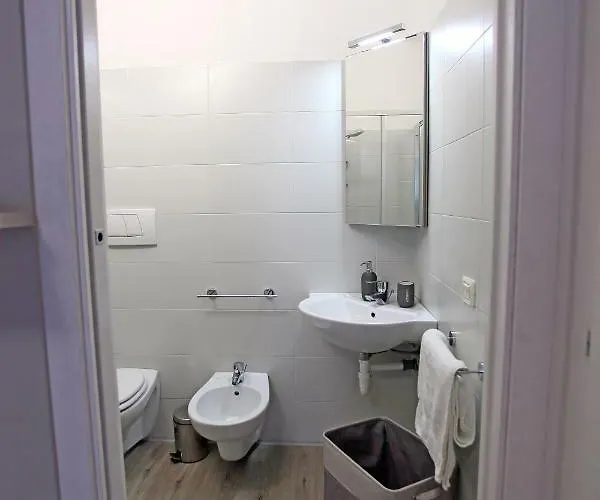 Bb Ombretta ヴァレッジョ・スル・ミンチョ